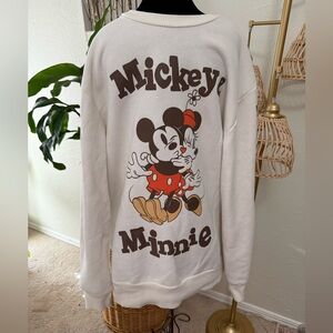 Mickey & Minnie Graphic ivory sweatshirt
